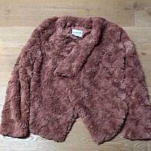 BB Dakota Size S Faux Fur Jacket in Dusty Pink.